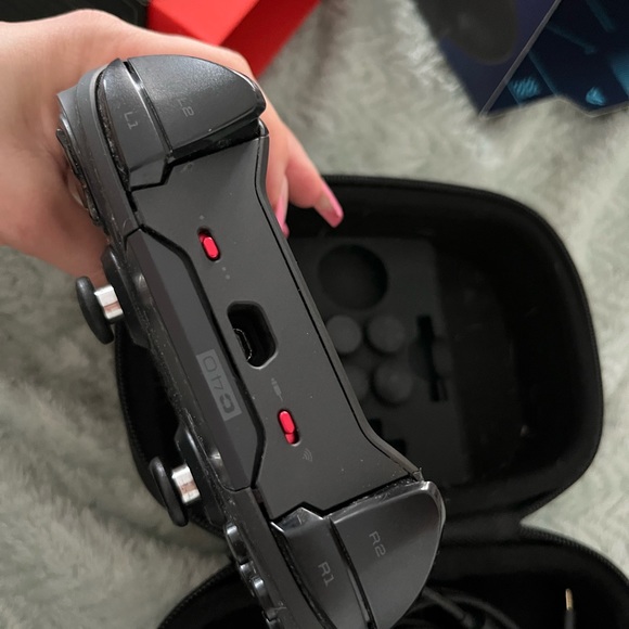 PlayStation Astro C40 controller - Picture 11 of 13